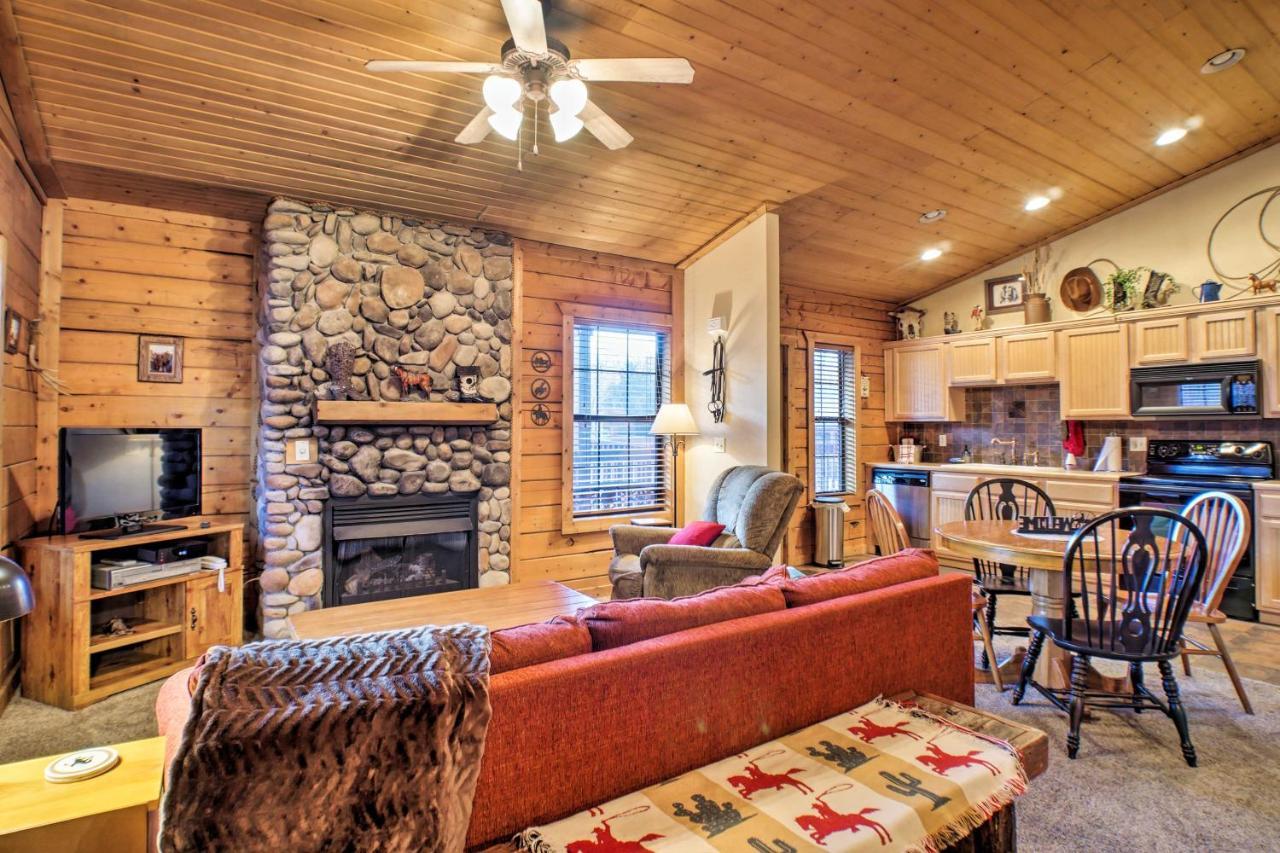Ferienwohnung Cabin-Style Studio Right Off The Branson Strip! Exterior foto